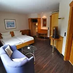 Pfrondorfer Muehle Otel 4*