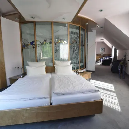 Pfrondorfer Muehle Hotel 4*