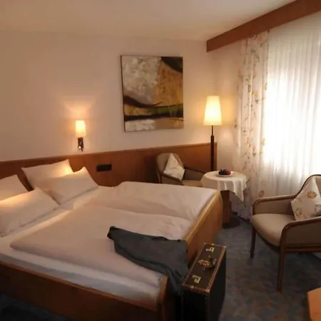 普隆德菲磨坊乡村酒店 4* 纳戈尔德