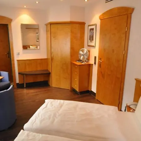 普隆德菲磨坊乡村酒店 酒店 纳戈尔德